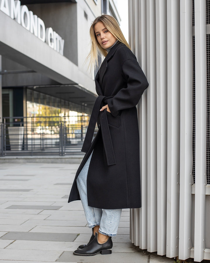 Munich Buttoned Coat Black