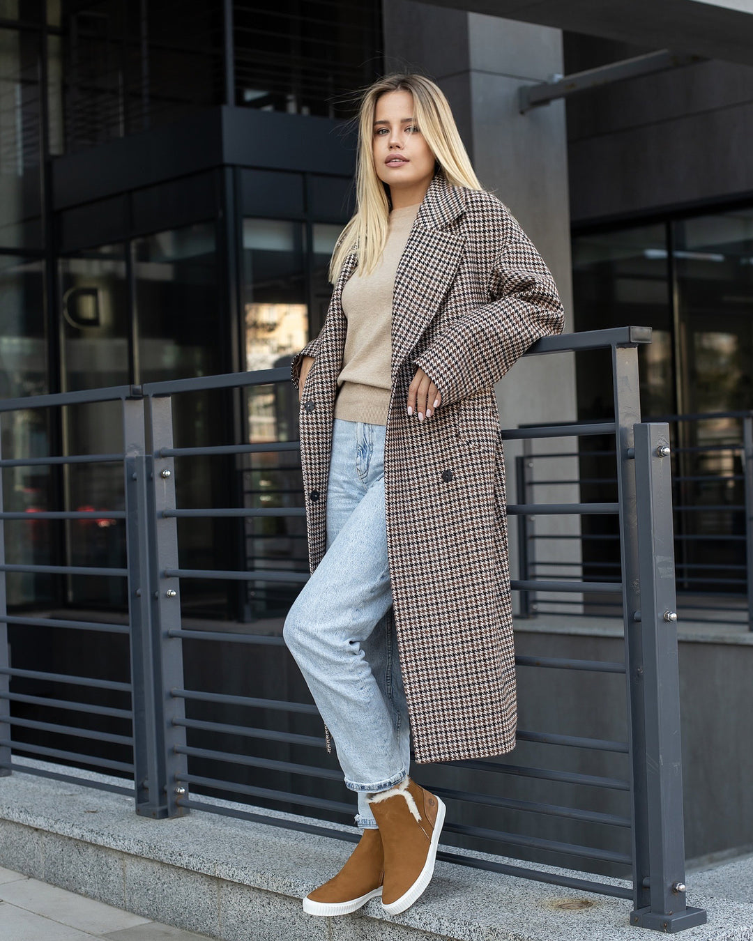 Munich Buttoned Long Coat Plaid