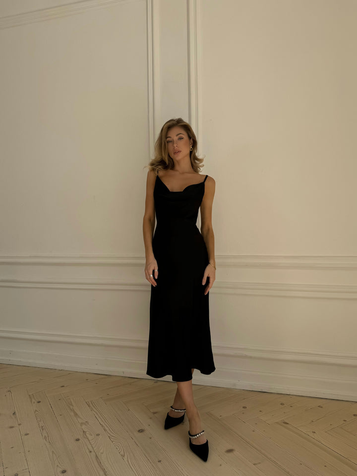 Mary classic Silk Slip Dress Black